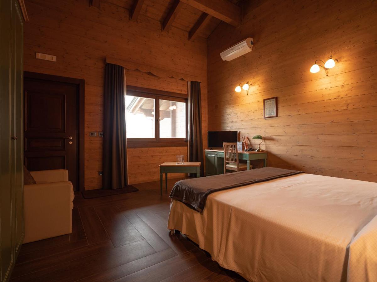Santa Domenica Vittoria Agri-Hotel Da Marianna Resort & Spa מראה חיצוני תמונה