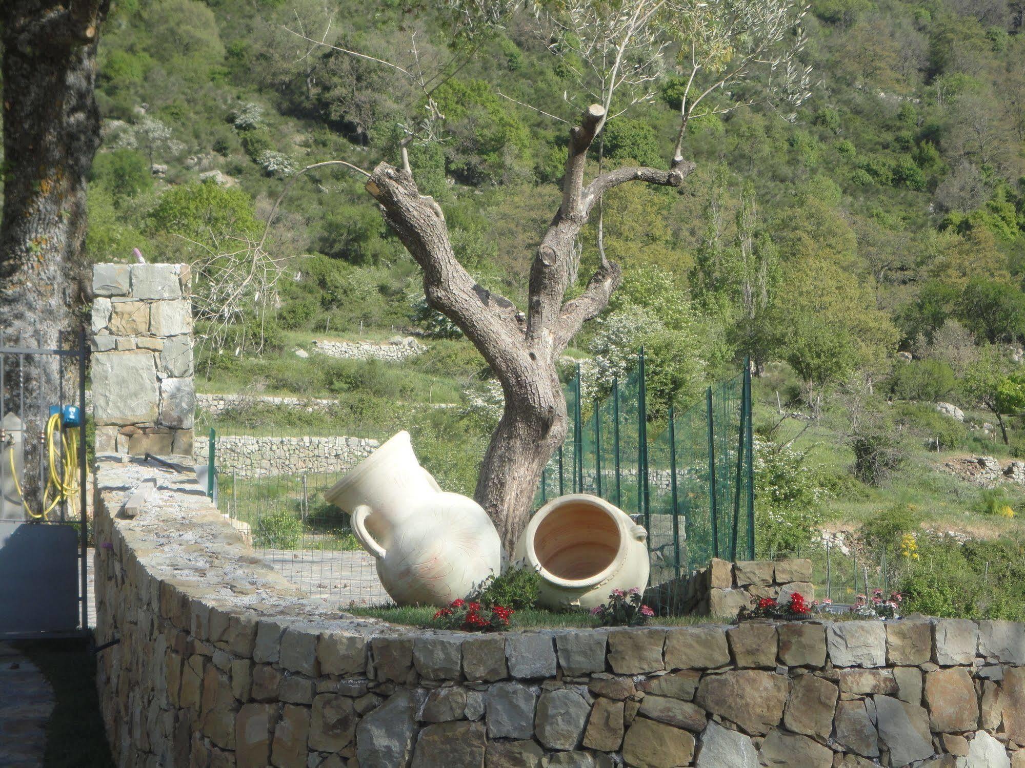Santa Domenica Vittoria Agri-Hotel Da Marianna Resort & Spa מראה חיצוני תמונה