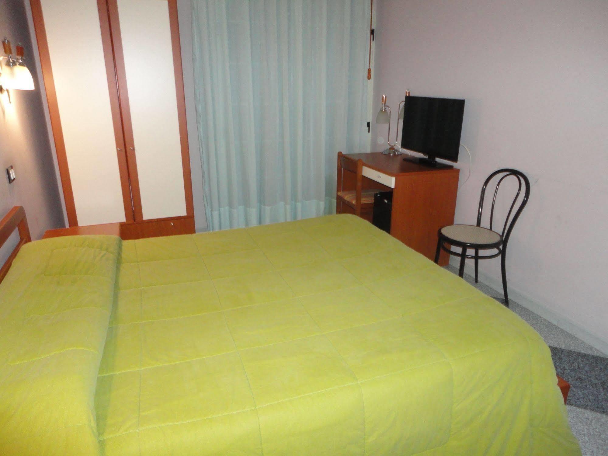 Santa Domenica Vittoria Agri-Hotel Da Marianna Resort & Spa מראה חיצוני תמונה