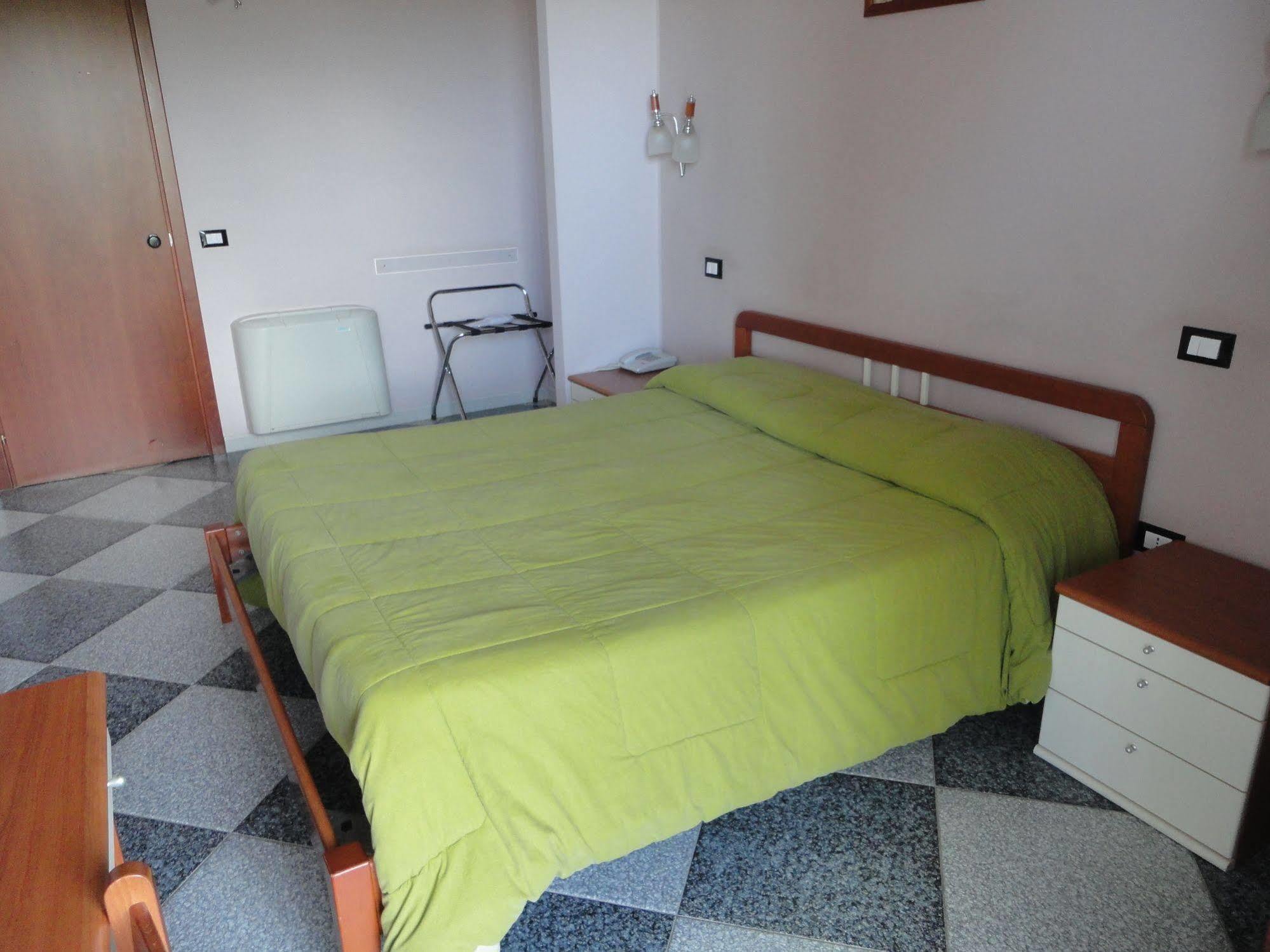 Santa Domenica Vittoria Agri-Hotel Da Marianna Resort & Spa מראה חיצוני תמונה