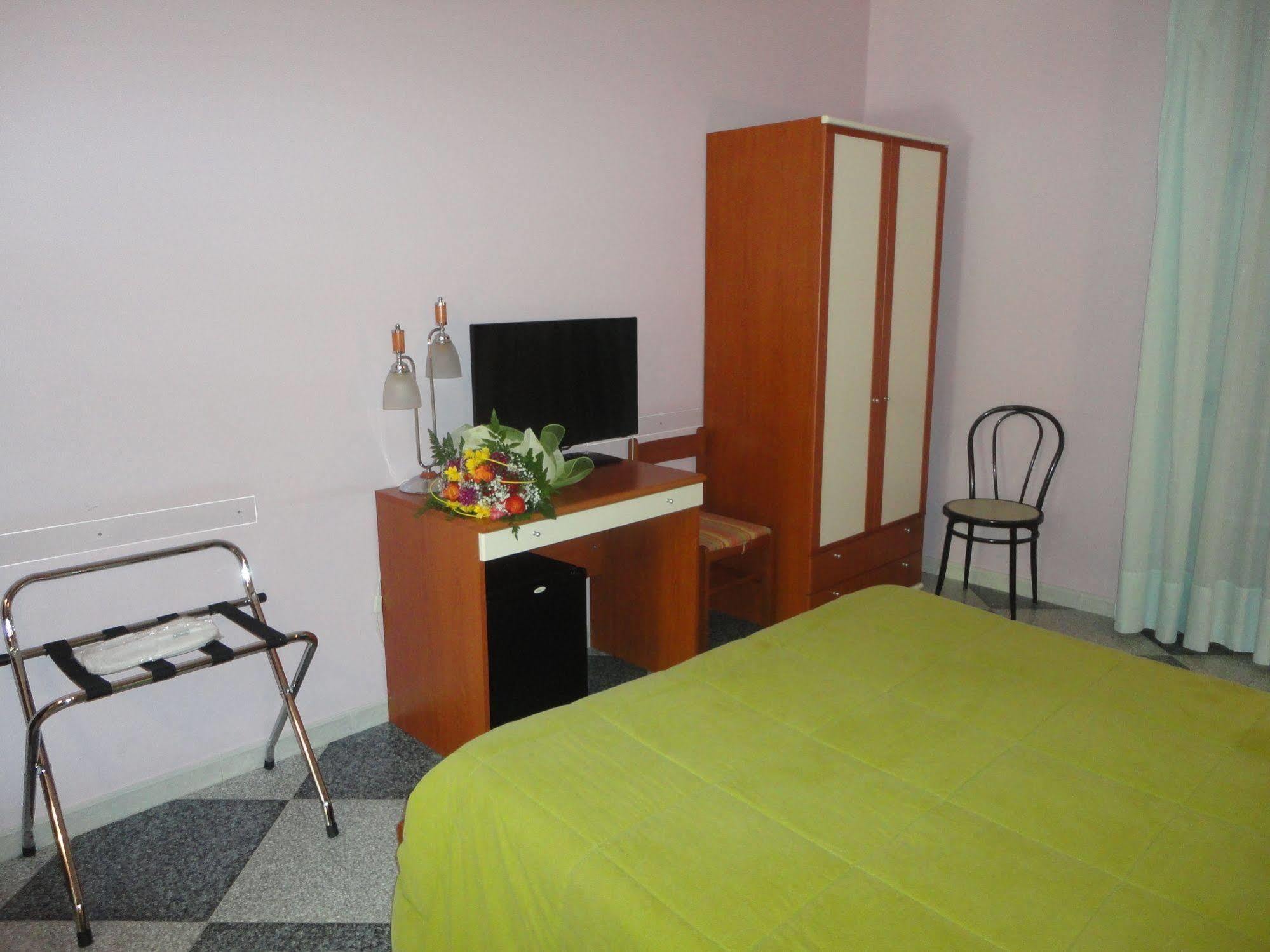 Santa Domenica Vittoria Agri-Hotel Da Marianna Resort & Spa מראה חיצוני תמונה