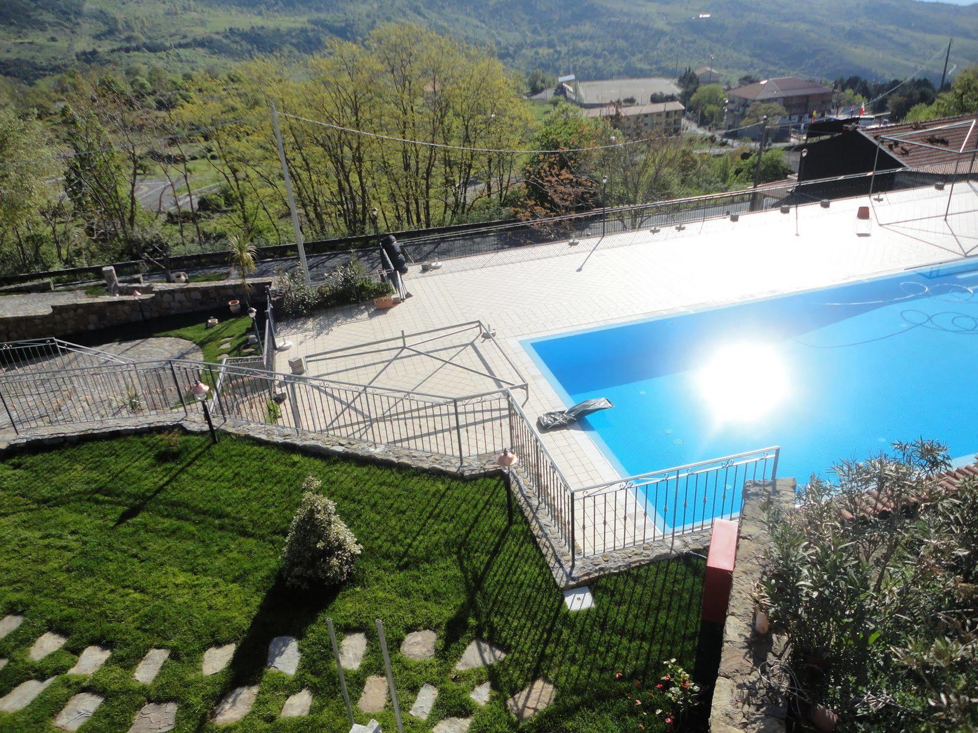 Santa Domenica Vittoria Agri-Hotel Da Marianna Resort & Spa מראה חיצוני תמונה